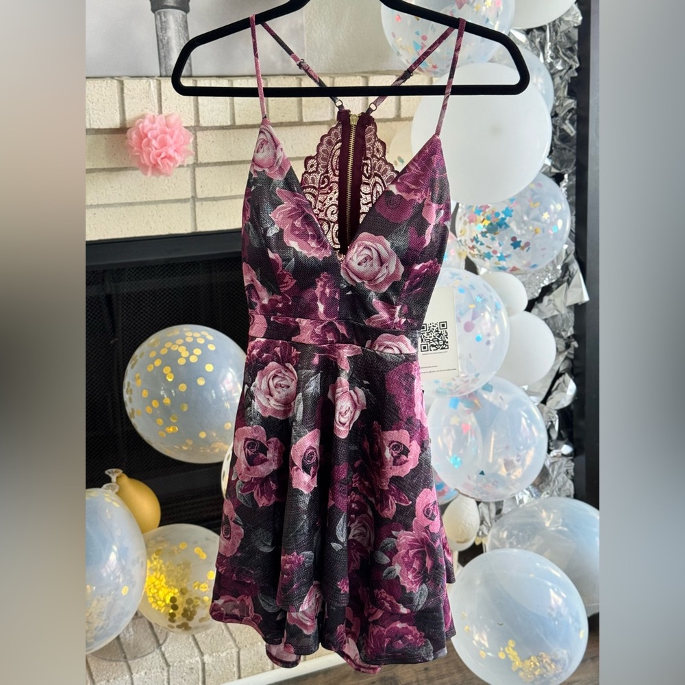 Emerald Sundae floral red dress, size S